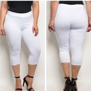1XL Plus Size Capri Pant NEW